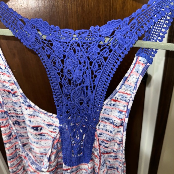 2X Tank Top. MUST BE BUNDLED (T) - Picture 2 of 4